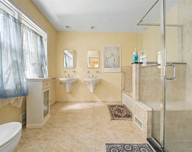 10 Hempton Road - Photo Thumbnail 14