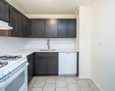 125 Lake Street - Photo Thumbnail 9