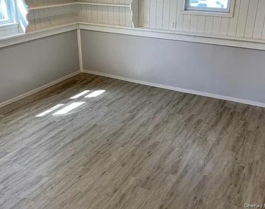 98 North Road - Photo Thumbnail 4