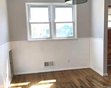 98 North Road - Photo Thumbnail 5
