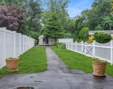 158 Continental Avenue - Photo Thumbnail 10