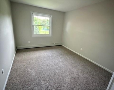460 Old Town Road - Photo Thumbnail 13