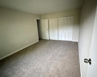 460 Old Town Road - Photo Thumbnail 14