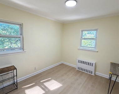 6747 222nd Street - Photo Thumbnail 9
