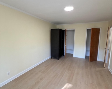 6747 222nd Street - Photo Thumbnail 12