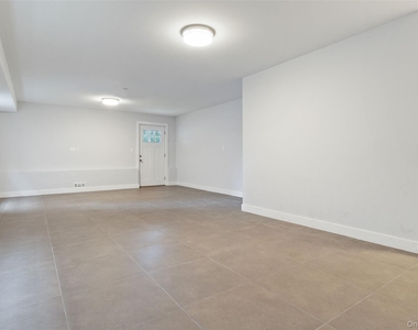 44-46 Ellsworth Avenue - Photo Thumbnail 22