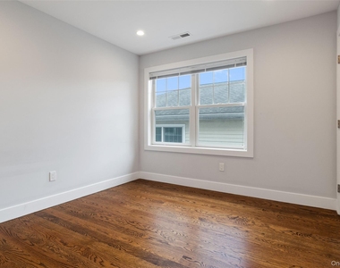 44-46 Ellsworth Avenue - Photo Thumbnail 17