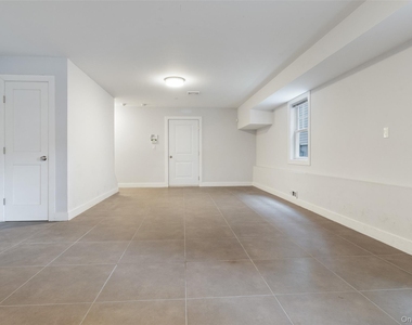 44-46 Ellsworth Avenue - Photo Thumbnail 21