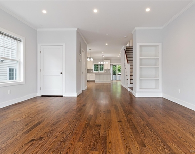 44-46 Ellsworth Avenue - Photo Thumbnail 1