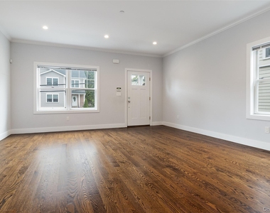 44-46 Ellsworth Avenue - Photo Thumbnail 7