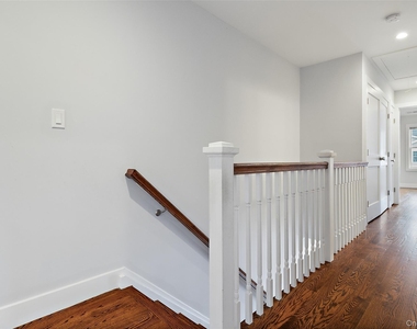 44-46 Ellsworth Avenue - Photo Thumbnail 9