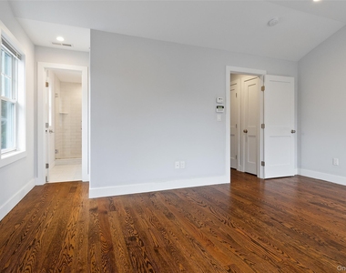 44-46 Ellsworth Avenue - Photo Thumbnail 12