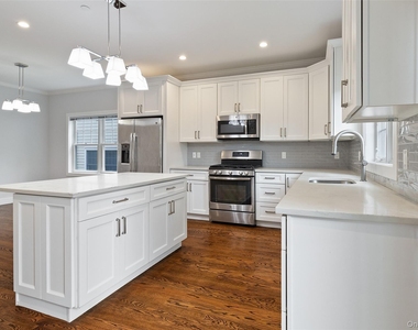44-46 Ellsworth Avenue - Photo Thumbnail 5