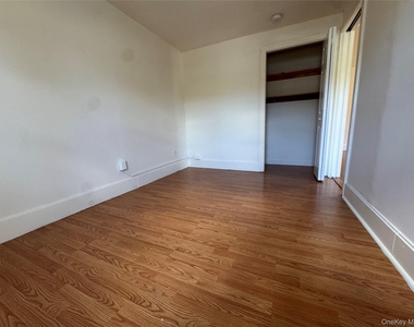 294 Main Street - Photo Thumbnail 9