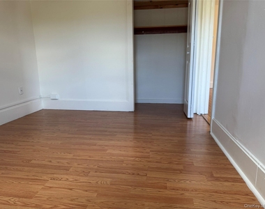 294 Main Street - Photo Thumbnail 8