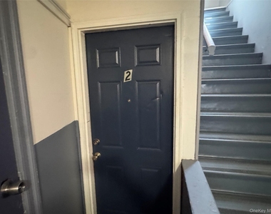 286 Main Street - Photo Thumbnail 2