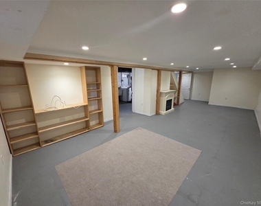 220 Raff Avenue - Photo Thumbnail 19