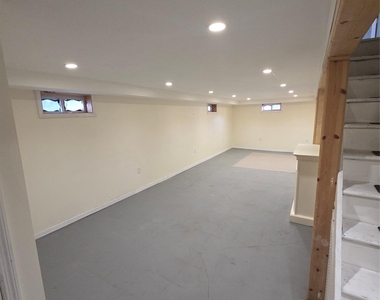220 Raff Avenue - Photo Thumbnail 18