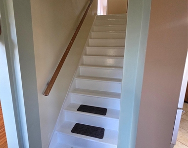 220 Raff Avenue - Photo Thumbnail 17
