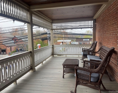 1106 Main Street - Photo Thumbnail 9