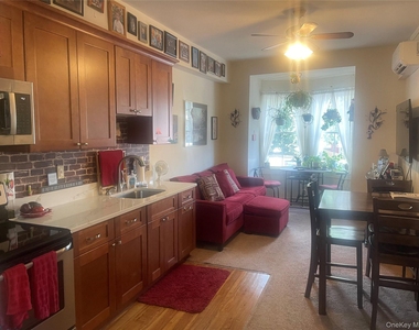1106 Main Street - Photo Thumbnail 1