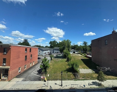 155 Main Street - Photo Thumbnail 3