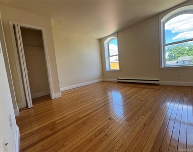155 Main Street - Photo Thumbnail 13