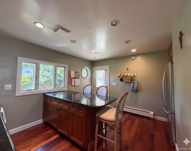 15 Elbow Lane - Photo Thumbnail 4