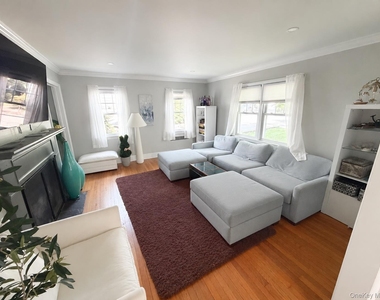 215 Seventh Avenue - Photo Thumbnail 1