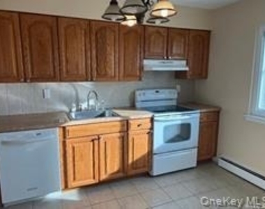 3540 Bayview - Photo Thumbnail 3