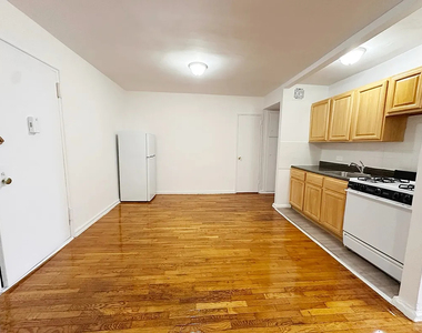 9303 Shore Road - Photo Thumbnail 3