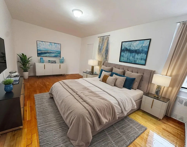 9303 Shore Road - Photo Thumbnail 4