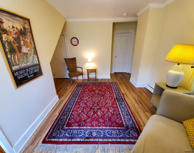 134 Woodlawn Avenue - Photo Thumbnail 14