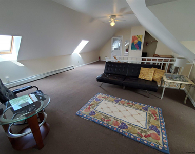 134 Woodlawn Avenue - Photo Thumbnail 7