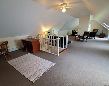 134 Woodlawn Avenue - Photo Thumbnail 2