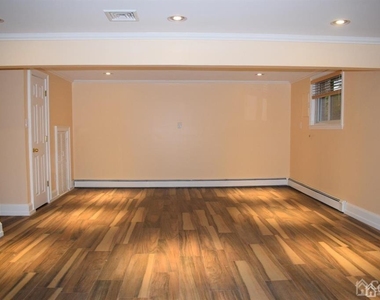 13 Pinter Lane - Photo Thumbnail 5