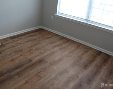 53 Giera Court - Photo Thumbnail 23