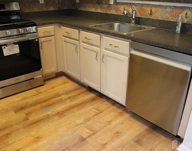53 Giera Court - Photo Thumbnail 31