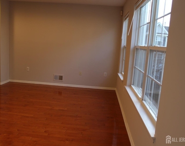 53 Giera Court - Photo Thumbnail 27