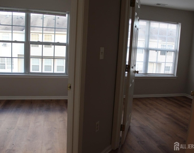 53 Giera Court - Photo Thumbnail 25