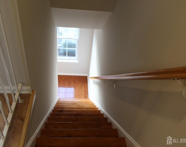 53 Giera Court - Photo Thumbnail 16