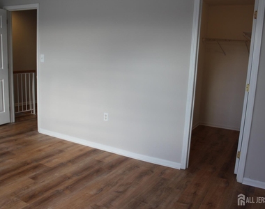 53 Giera Court - Photo Thumbnail 14
