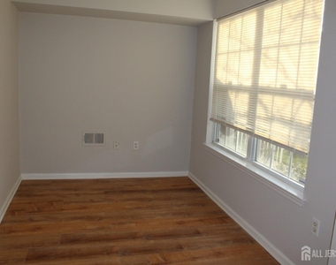53 Giera Court - Photo Thumbnail 6