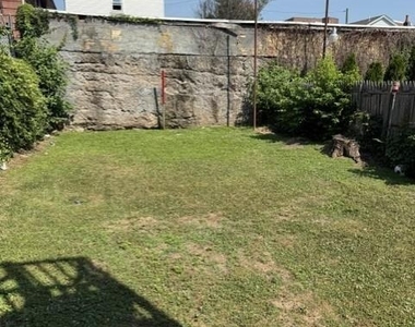 423 Augustine Place - Photo Thumbnail 6