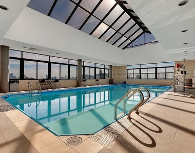 280 Park Avenue S - Photo Thumbnail 8