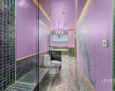 135 W 4th Street - Photo Thumbnail 16