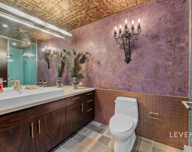 135 W 4th Street - Photo Thumbnail 19
