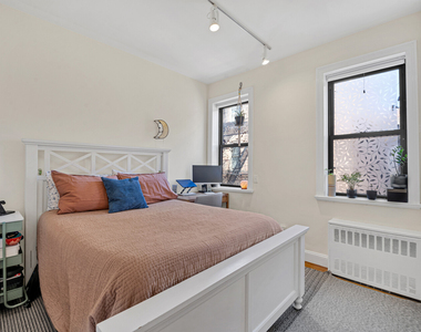 233 E 12th Street - Photo Thumbnail 1