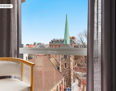 249 Willoughby Avenue - Photo Thumbnail 7