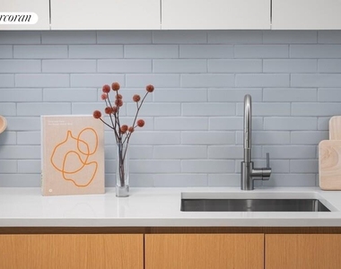 249 Willoughby Avenue - Photo Thumbnail 5